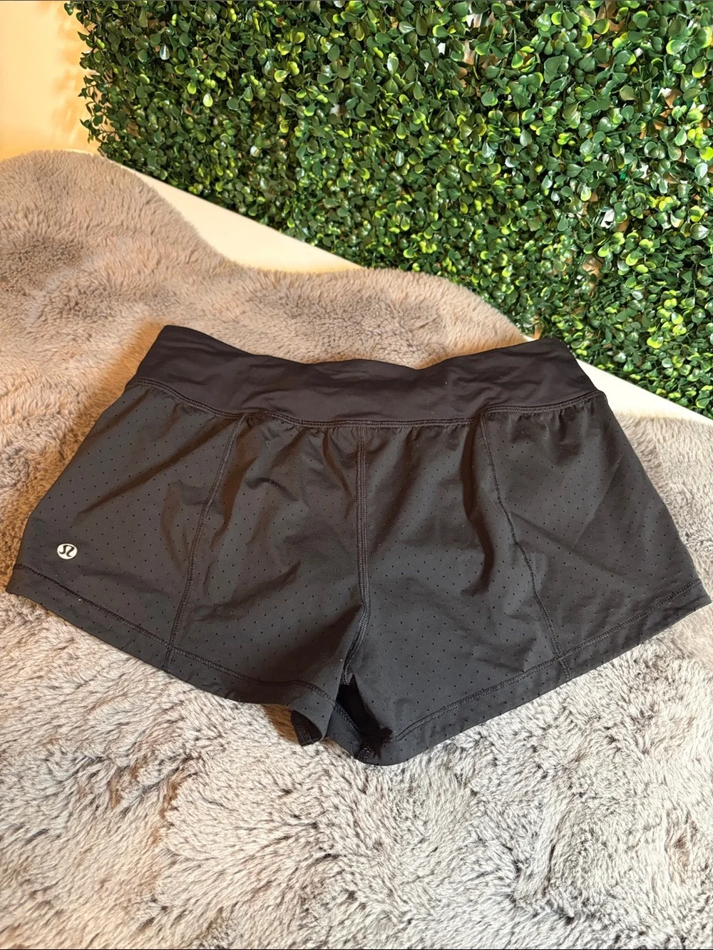 lululemon athletica Black Perforated Athletic Shorts Size 6